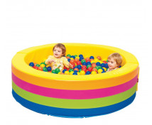 Kruhový bazén s loptičkami